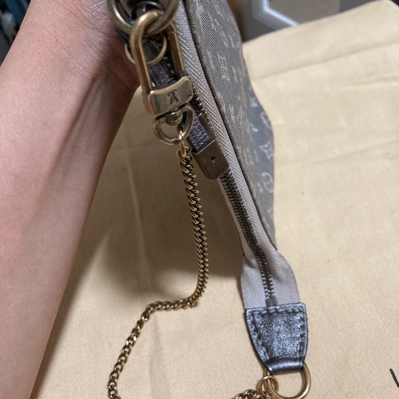 💯 Auth Louis Vuitton mini lin Cles (wristlet) - Picture 6 of 7